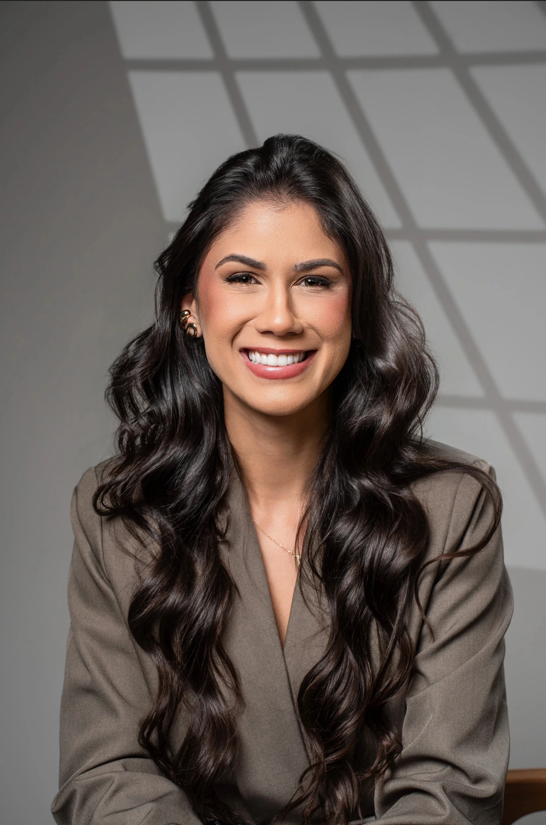 Dra. Yanca Souza - Odontologia Premium